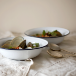 clams in broth